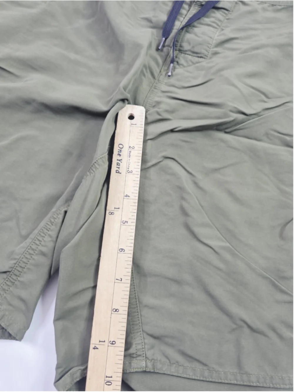 Patagonia Men's Swim Board Shorts Olive Green Inseam 10